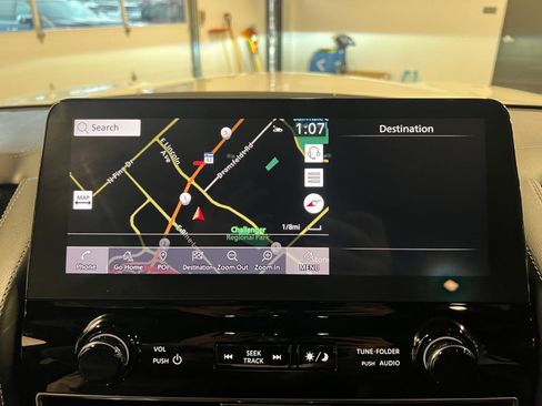 Used 2024 INFINITI QX80 Sensory image 17