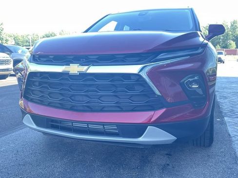 Certified 2024 Chevrolet Blazer LT w/ Convenience Package FWD image 31