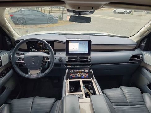 Used 2018 Lincoln Navigator Black Label w/ Cargo Package image 24