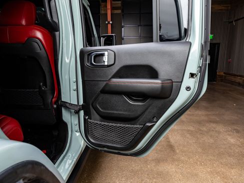 Used 2024 Jeep Wrangler Rubicon 392 image 39