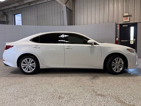 Used 2013 Lexus ES 350 w/ Premium Pkg FWD image 7