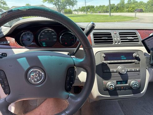 Used 2009 Buick Lucerne CXL FWD image 13