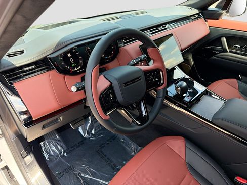New 2026 Land Rover Range Rover Sport SV image 26
