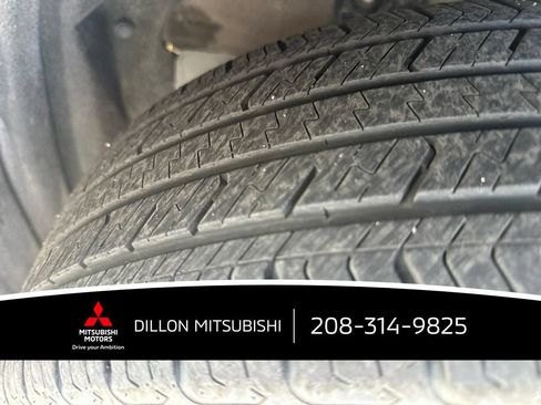 Used 2025 Toyota RAV4 XLE AWD/4WD image 16