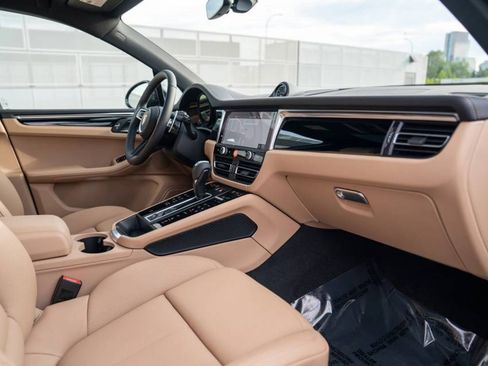 New 2026 Porsche Macan AWD/4WD image 26