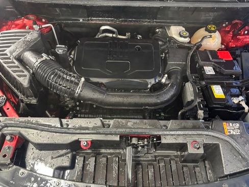 Used 2023 GMC Acadia Denali AWD/4WD image 10