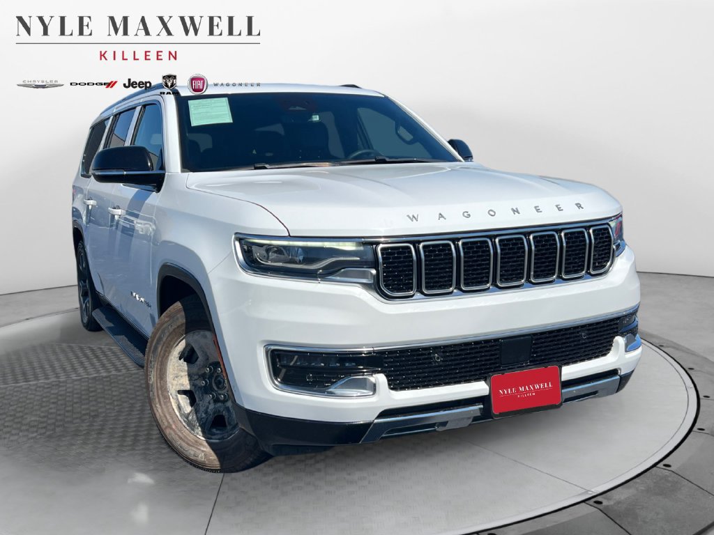 Used 2024 Jeep Wagoneer L Series III w/ Flexible Seating Group AWD/4WD image 2