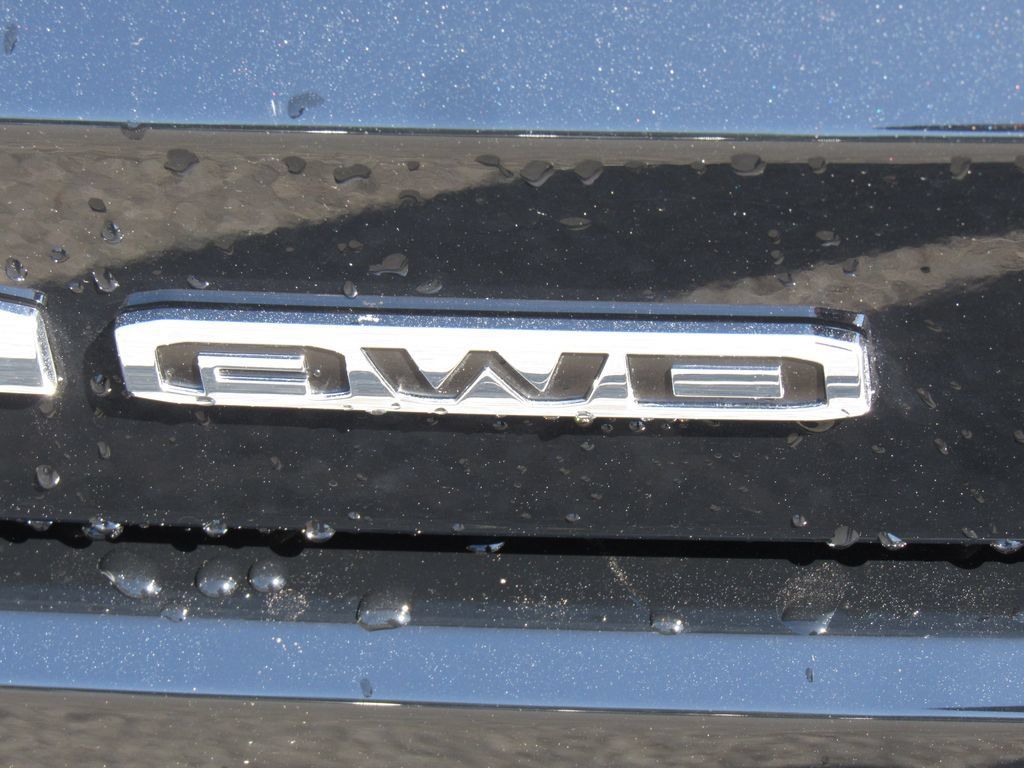 Used 2026 GMC Terrain Denali AWD/4WD image 8