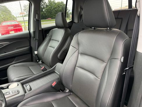 Used 2023 Honda Ridgeline RTL-E image 3