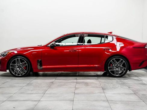 Used 2023 Kia Stinger GT2 RWD image 8