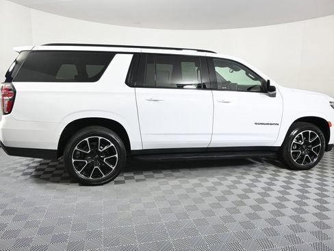 Used 2023 Chevrolet Suburban RST image 7