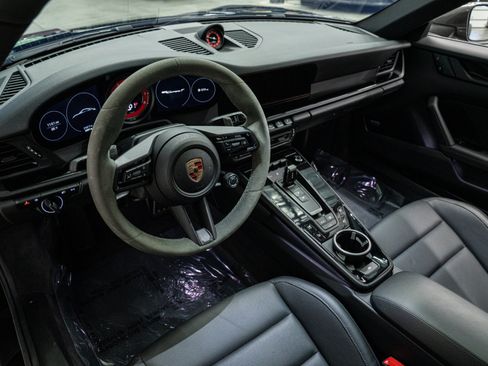 Used 2024 Porsche 911 Carrera T RWD image 12