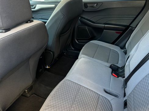 Certified 2022 Ford Escape SE w/ SE Sport Appearance Package image 11