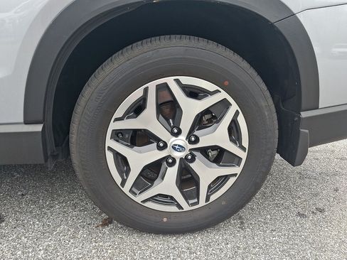 Certified 2023 Subaru Forester Premium AWD/4WD image 8