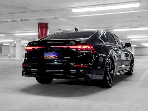 Used 2023 Honda Accord Sport image 6