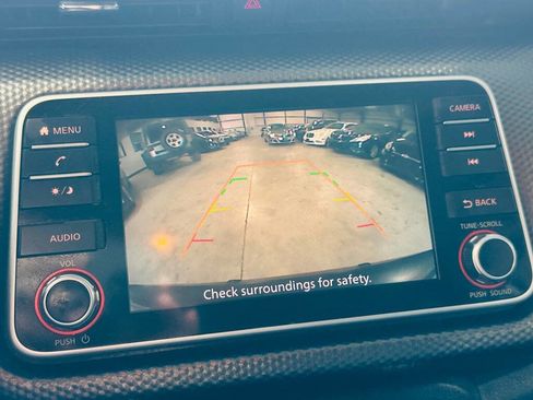 Used 2020 Nissan Kicks SV image 27