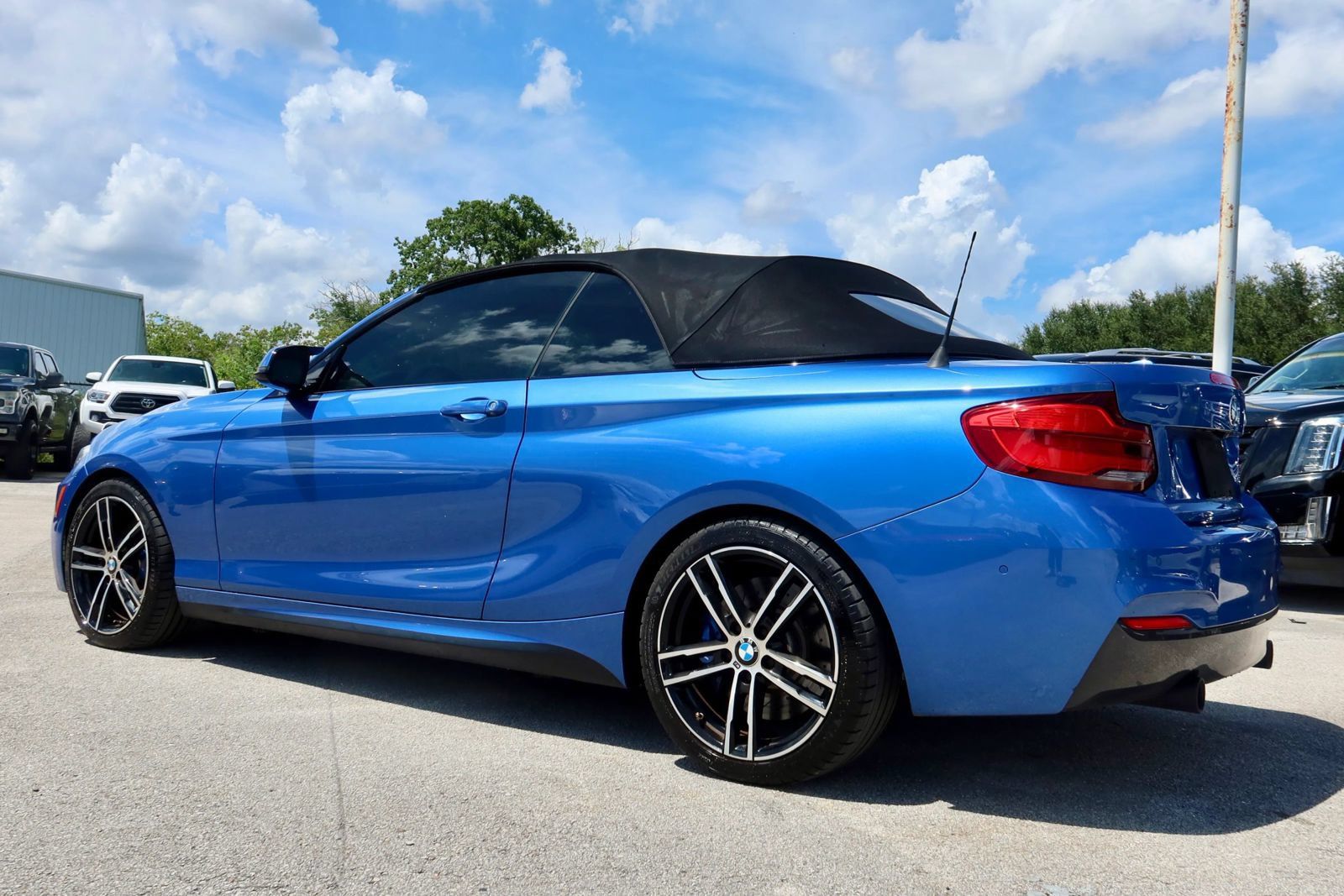 Used 2018 BMW M240i Convertible RWD image 4
