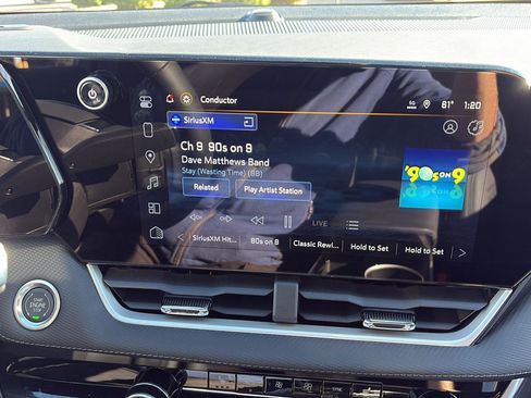 New 2026 Chevrolet Equinox LT w/ Convenience Package II image 11