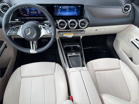 Used 2026 Mercedes-Benz GLA 250 image 16