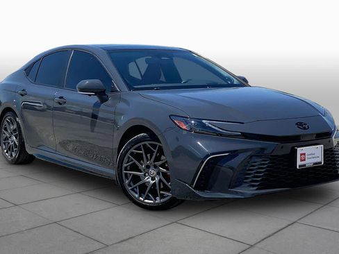 Used 2025 Toyota Camry XSE w/ Premium Plus Package FWD image 3