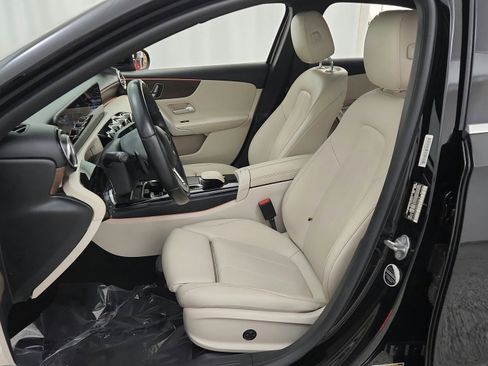 Used 2021 Mercedes-Benz A 220 4MATIC w/ Premium Package image 19