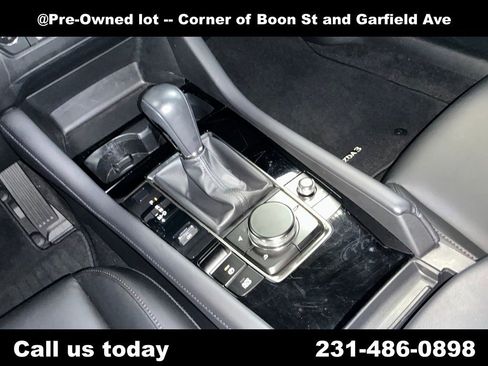 Used 2025 MAZDA MAZDA3 s FWD image 25