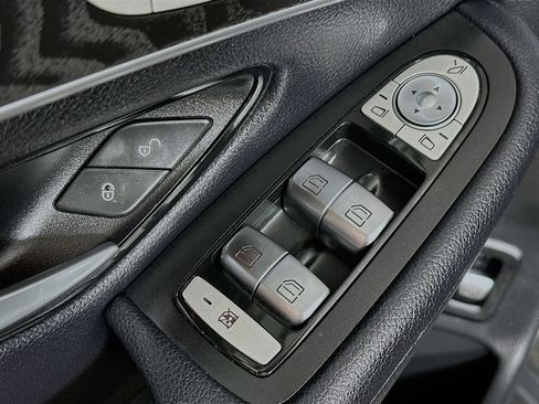 Certified 2018 Mercedes-Benz GLC 300 4MATIC image 18