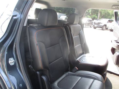 Used 2020 GMC Acadia AT4 AWD/4WD image 30