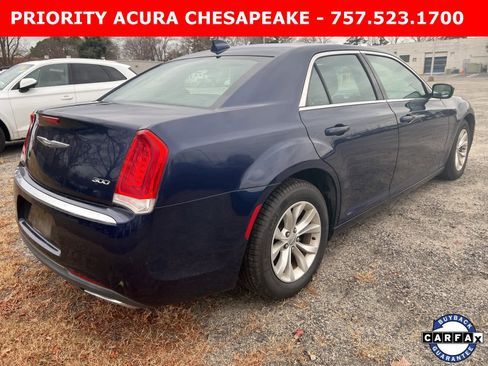 Used 2015 Chrysler 300 Limited image 7