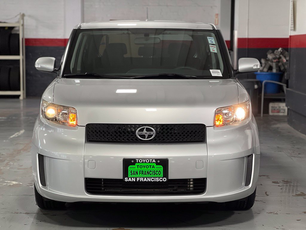 Used 2008 Scion xB FWD image 8