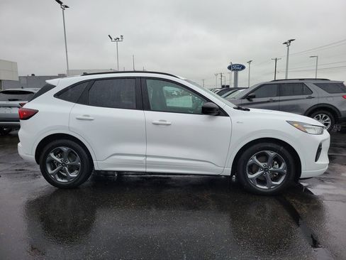 Used 2023 Ford Escape ST-Line w/ Tech Pack #1 FWD image 3