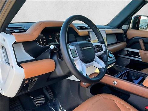 Used 2023 Land Rover Defender 130 First Edition image 14