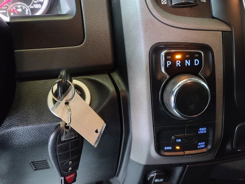 Used 2017 RAM 1500 Express AWD/4WD image 26