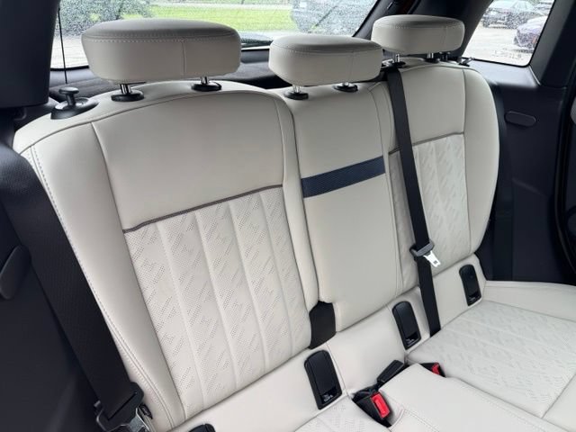 Certified 2026 MINI Cooper 4-Door Hardtop FWD image 30