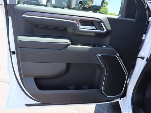 New 2026 Chevrolet Silverado 1500 RST w/ RST Select Package AWD/4WD image 4