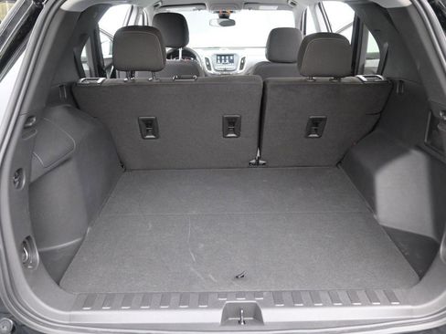 Used 2023 Chevrolet Equinox LT image 12