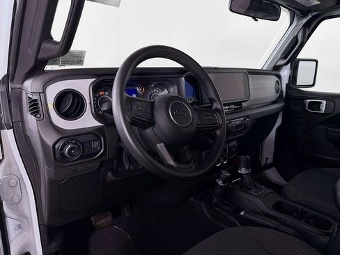 Used 2025 Jeep Wrangler Sport image 10