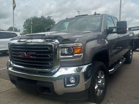Used 2017 GMC Sierra 3500 SLE w/ SLE Preferred Package AWD/4WD image 1