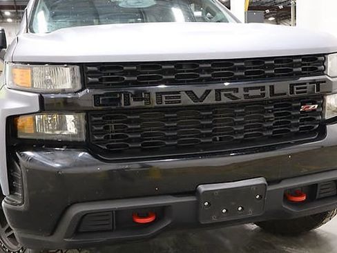 Used 2021 Chevrolet Silverado 1500 Custom Trail Boss AWD/4WD image 39