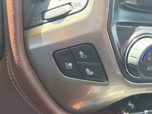 Used 2016 Chevrolet Silverado 1500 High Country w/ High Country Premium Package AWD/4WD image 27