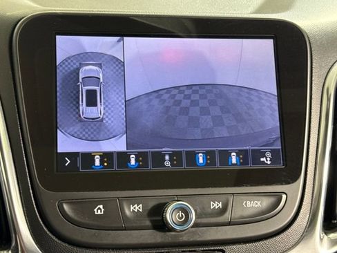 Used 2020 Chevrolet Equinox Premier image 27