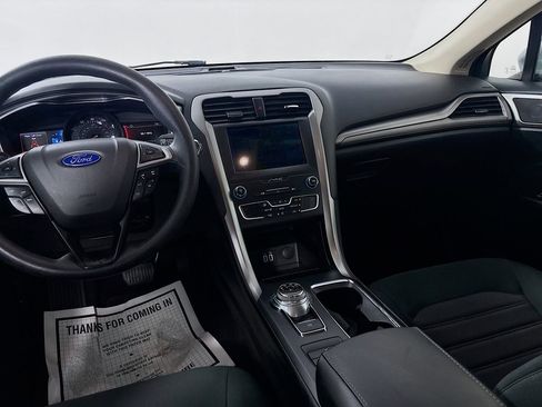 Used 2020 Ford Fusion SE FWD image 22