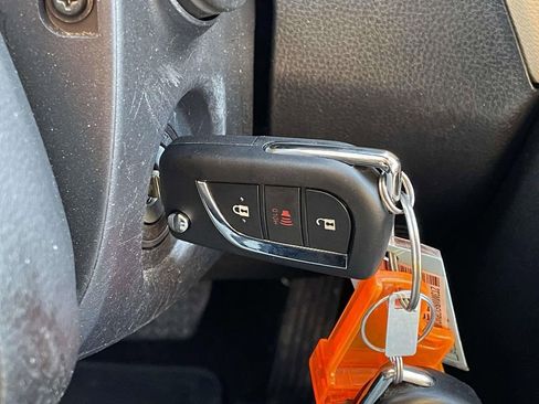 Used 2023 Toyota RAV4 LE AWD/4WD image 14