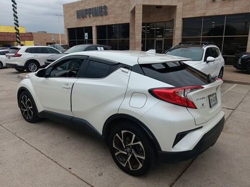 Used 2019 Toyota C-HR Limited image 7