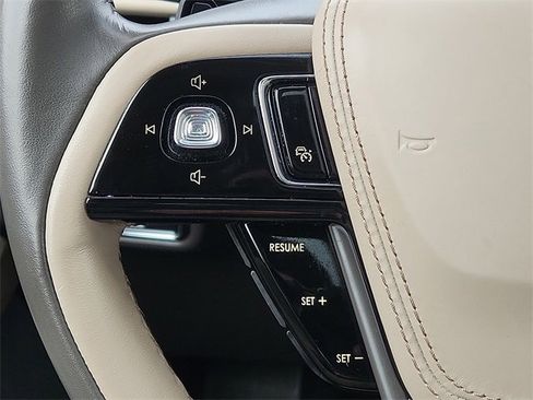 Used 2023 Lincoln Aviator Reserve w/ Equipment Group 201A image 15