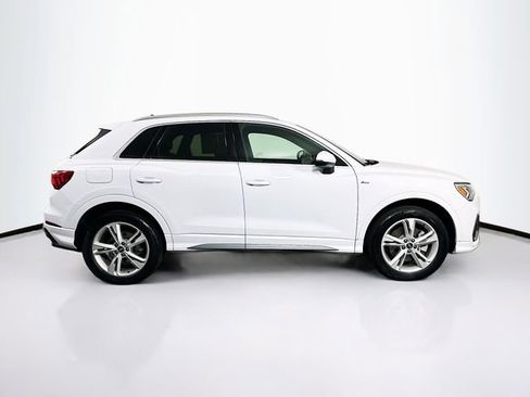 Used 2023 Audi Q3 2.0T Premium image 9