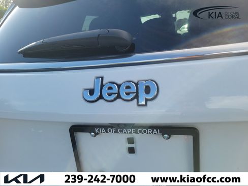 Used 2024 Jeep Compass Limited AWD/4WD image 11
