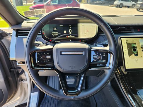 Certified 2025 Land Rover Range Rover Sport Dynamic SE image 18