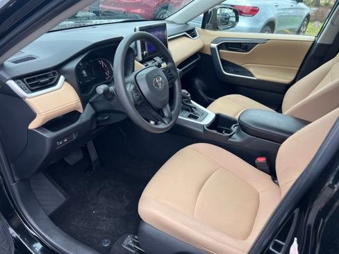 Used 2024 Toyota RAV4 LE image 11