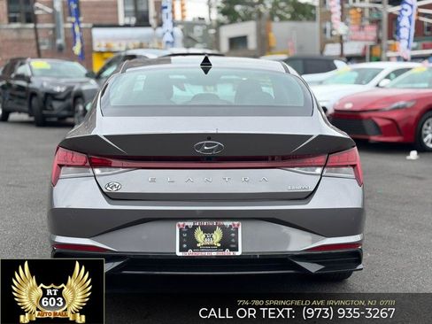 Used 2021 Hyundai Elantra Limited FWD image 6